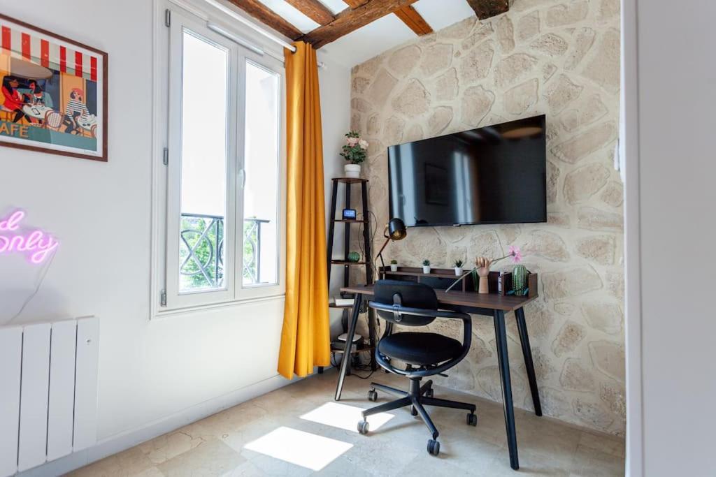 At Place Bastille Near Metro And Maris Modern Comfort In The Heart Of Parisian History Appartement *