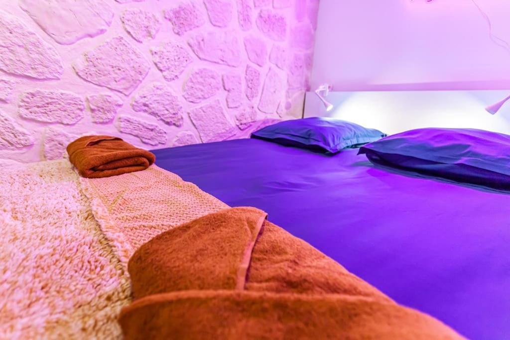 At Place Bastille Near Metro And Maris Modern Comfort In The Heart Of Parisian History Appartement *